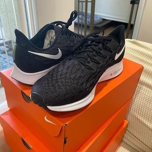 Nike Air Zoom Pegasus 36, sz11.5